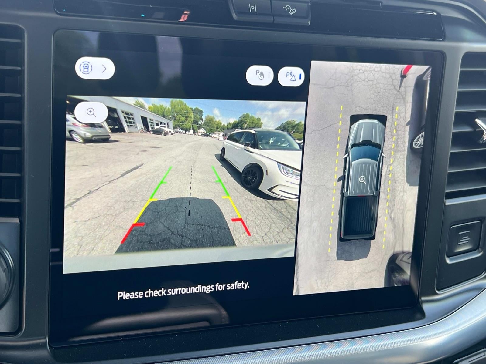 2025 Ford F-150 LARIAT 4WD SUPERCREW 5.5'