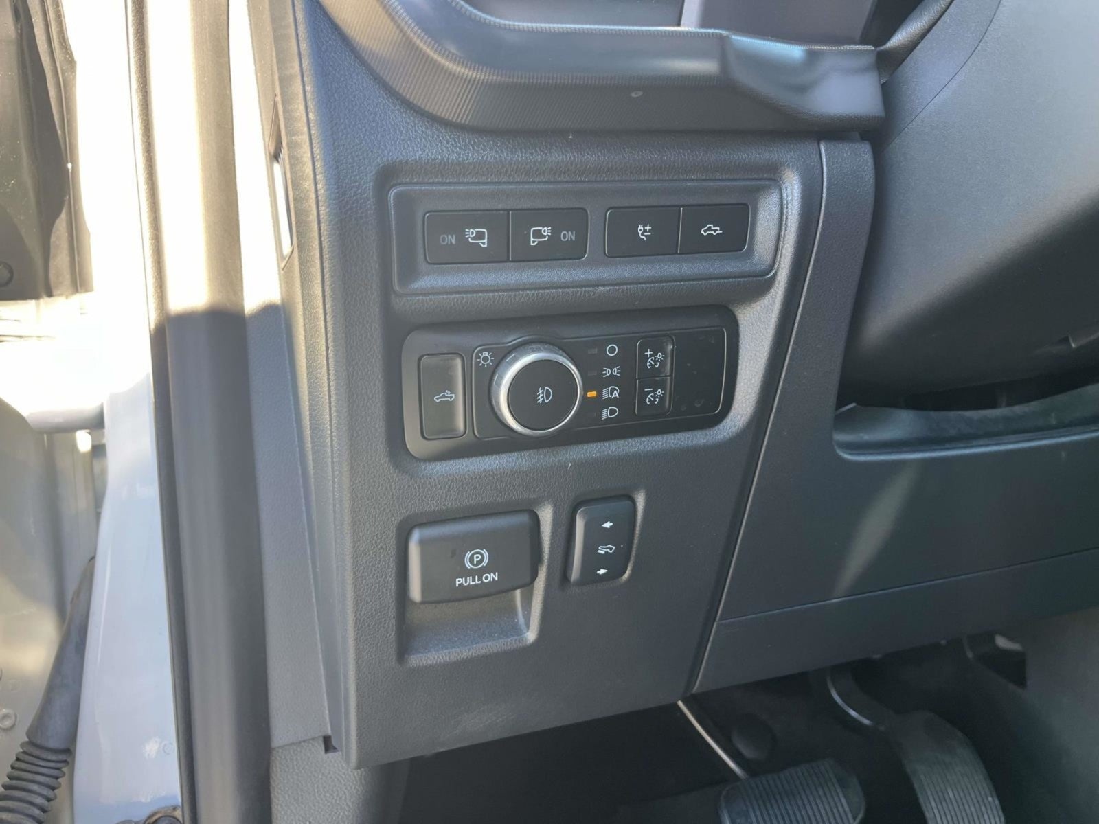2024 Ford F-150 PLATINUM 4WD SUPERCREW 5.