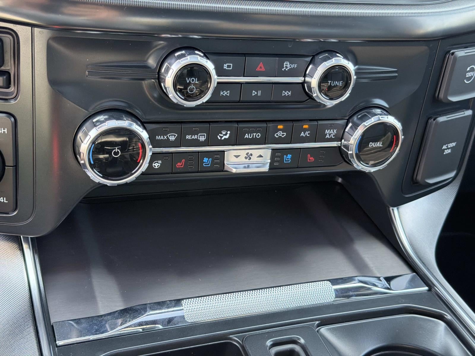 2026 Ford F-150 PLATINUM 4WD SUPERCREW 5.