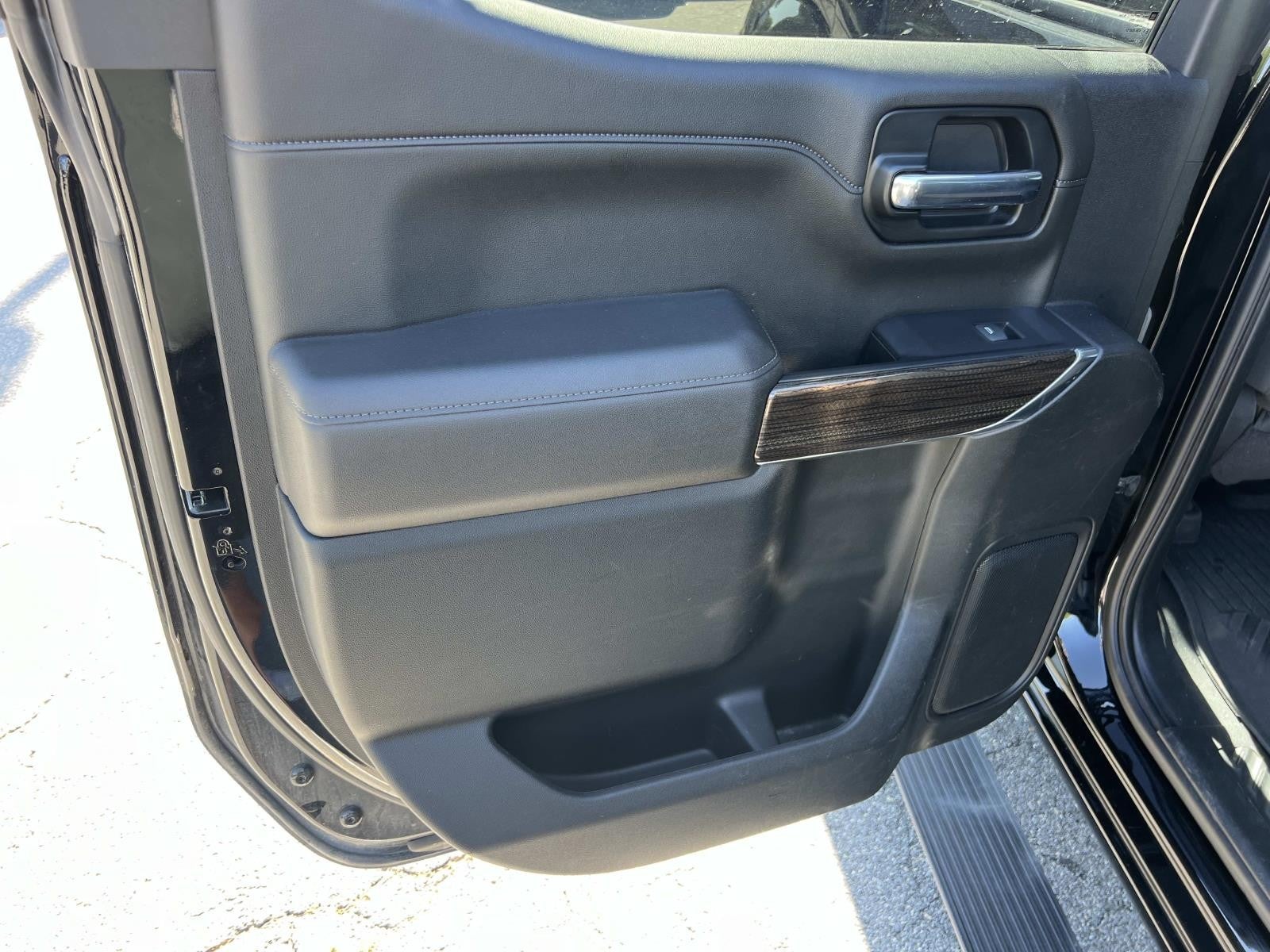2022 Chevrolet Silverado 1500 LTD 4WD CREW CAB 147 RST