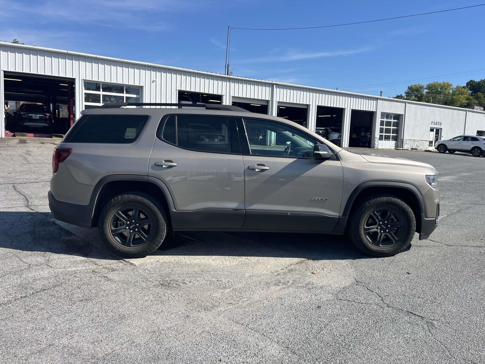 2022 GMC Acadia AWD 4DR AT4