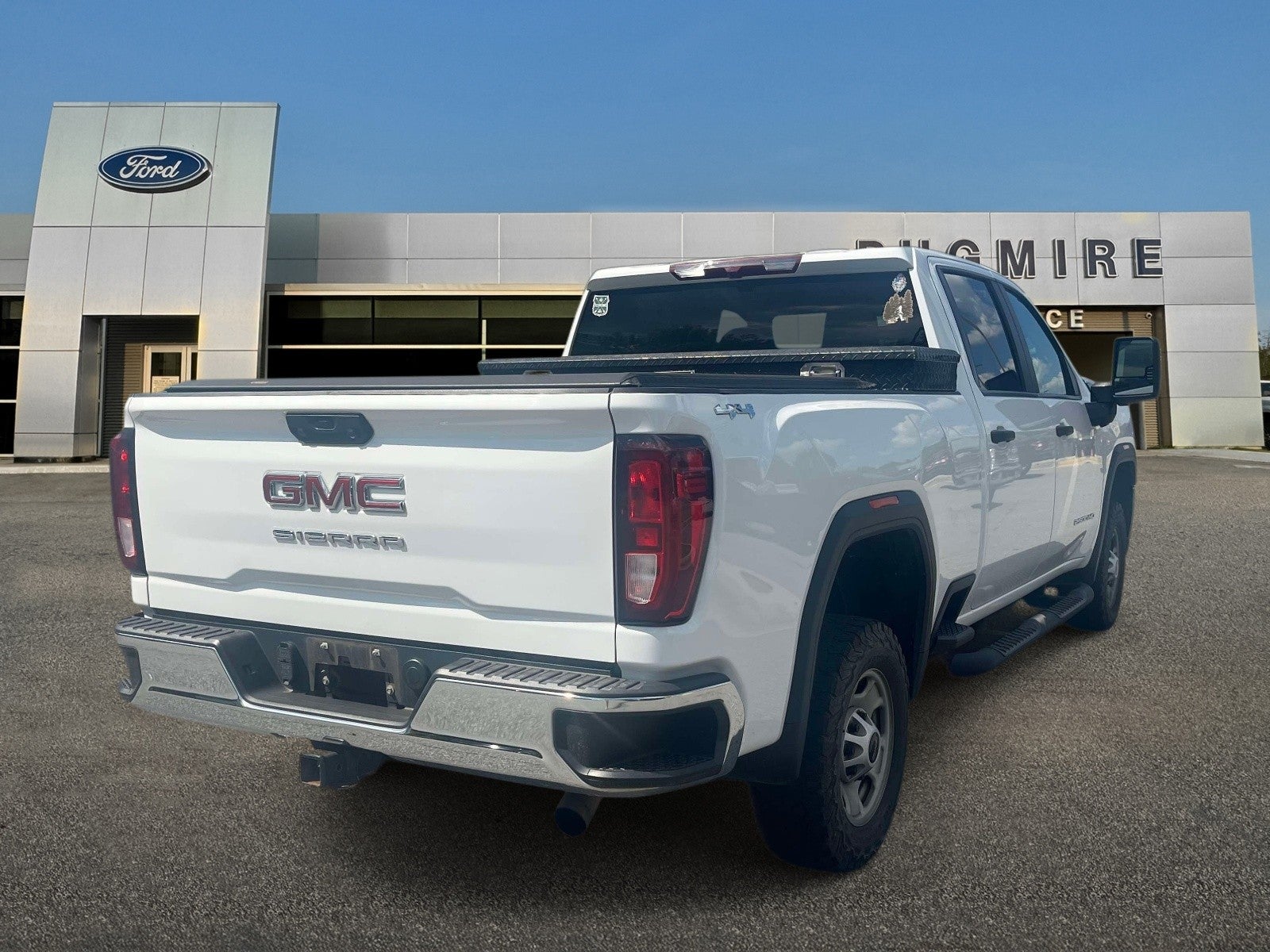 2023 GMC Sierra 2500HD 4WD CREW CAB 159 PRO