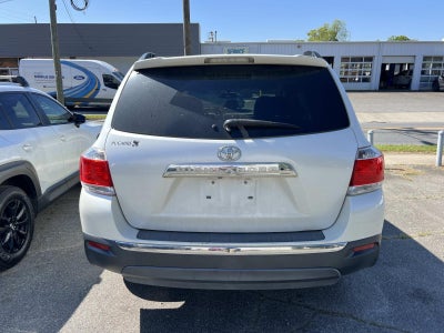 2011 Toyota Highlander FWD 4DR L4 BASE