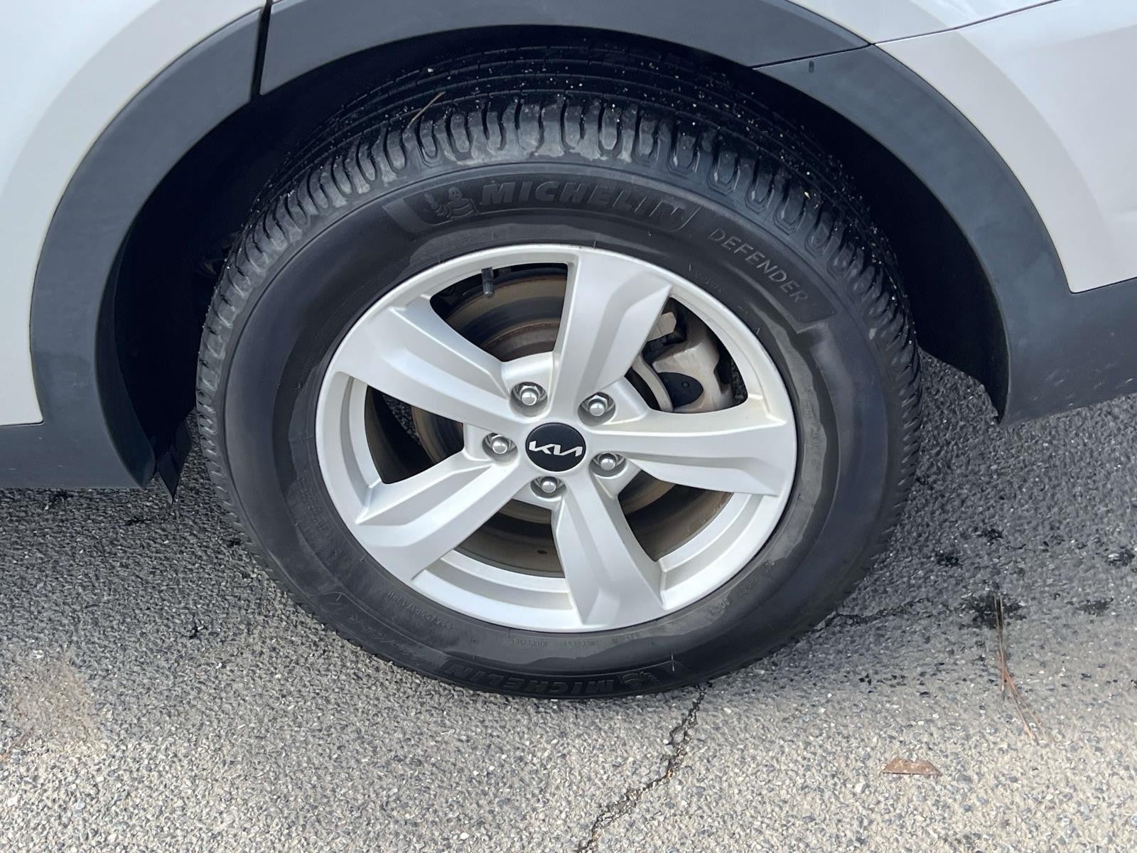 2022 Kia Sorento LX