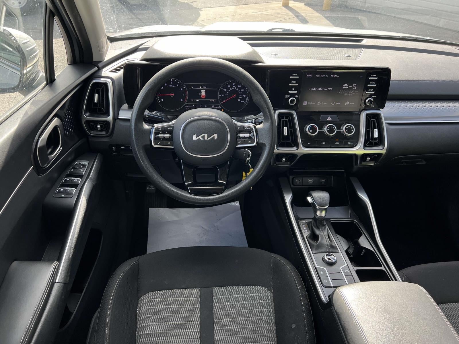 2022 Kia Sorento LX