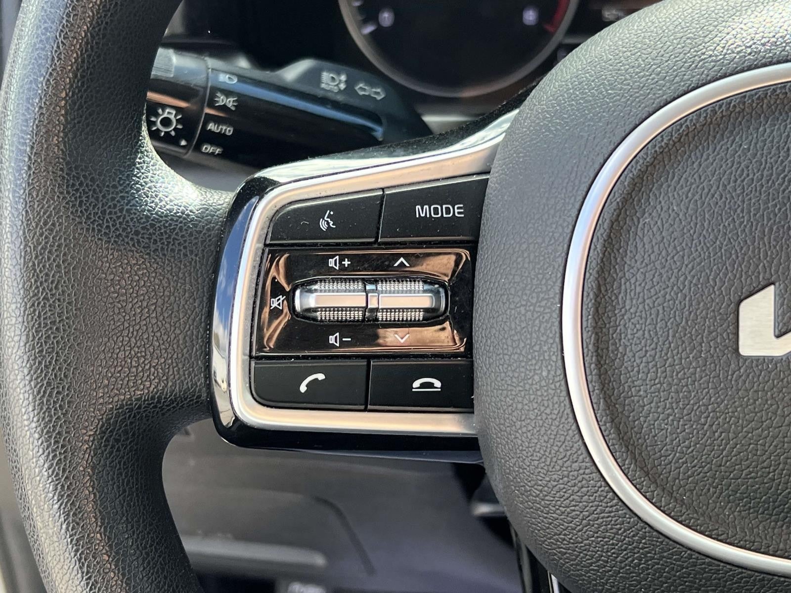 2022 Kia Sorento LX