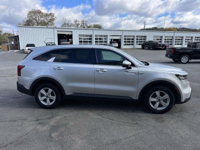 2022 Kia Sorento LX
