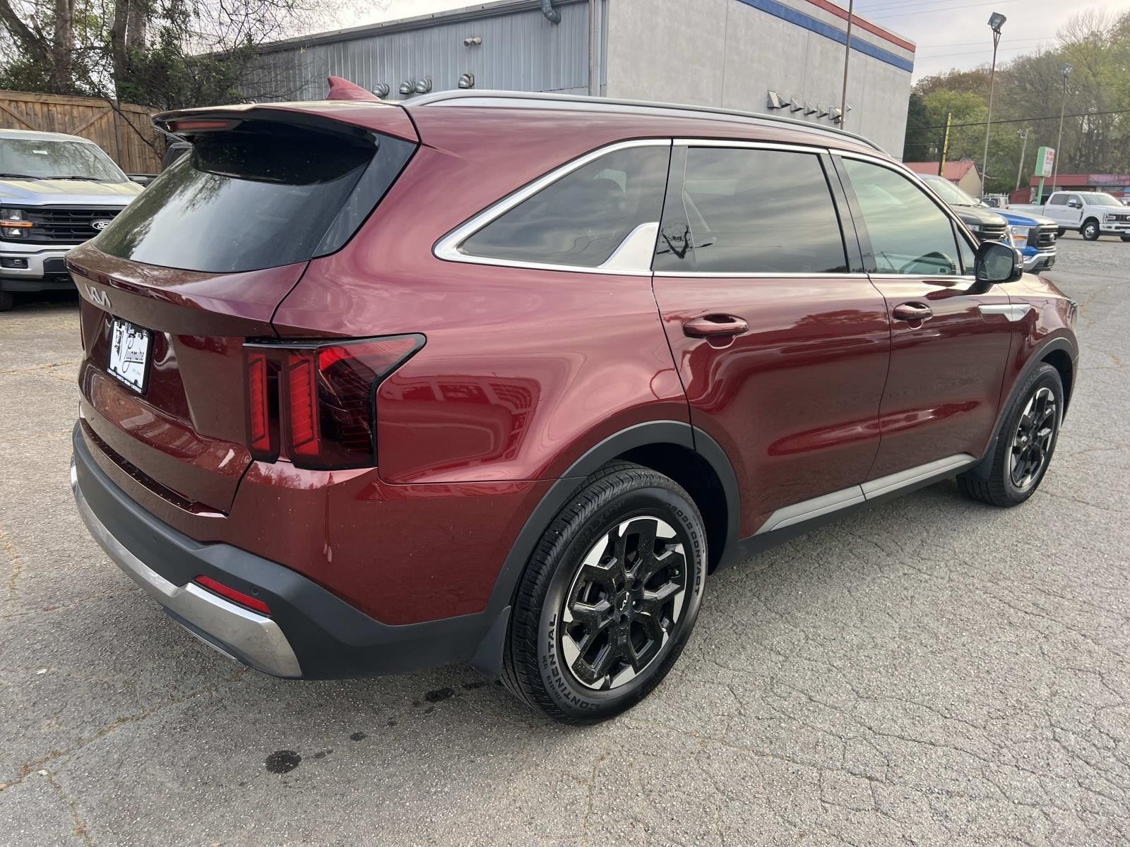 2025 Kia Sorento S
