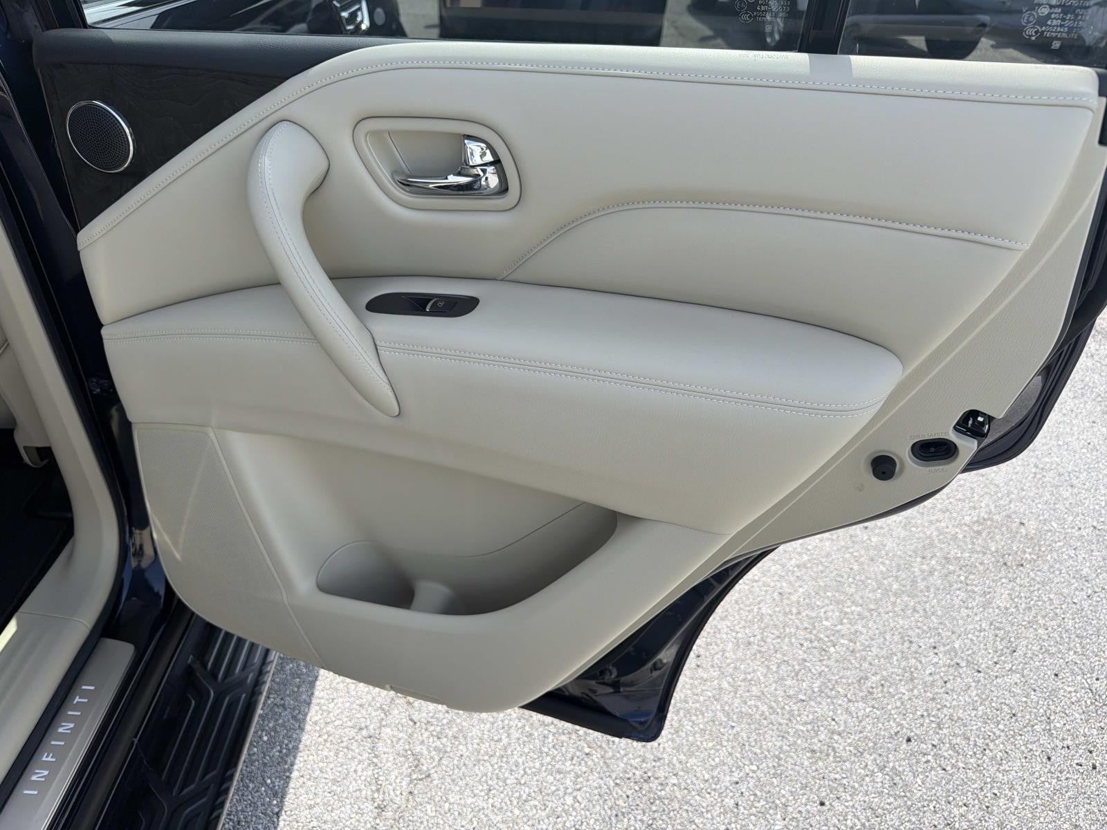 2021 INFINITI QX80 LUXE