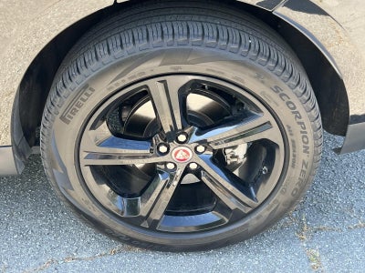 2019 Jaguar F-PACE 25t Premium