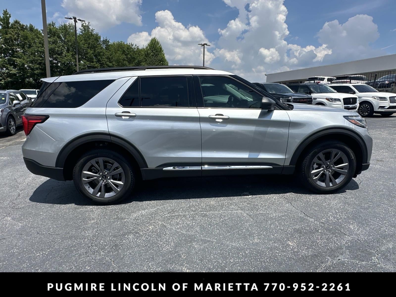 2025 Ford Explorer Active