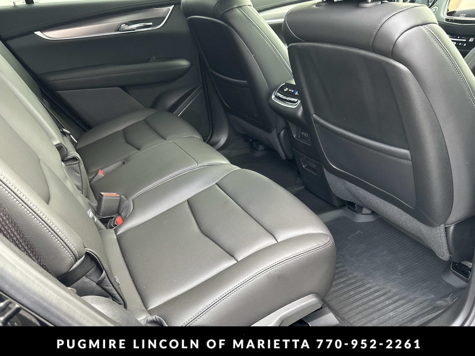 2025 Cadillac XT6 FWD Luxury