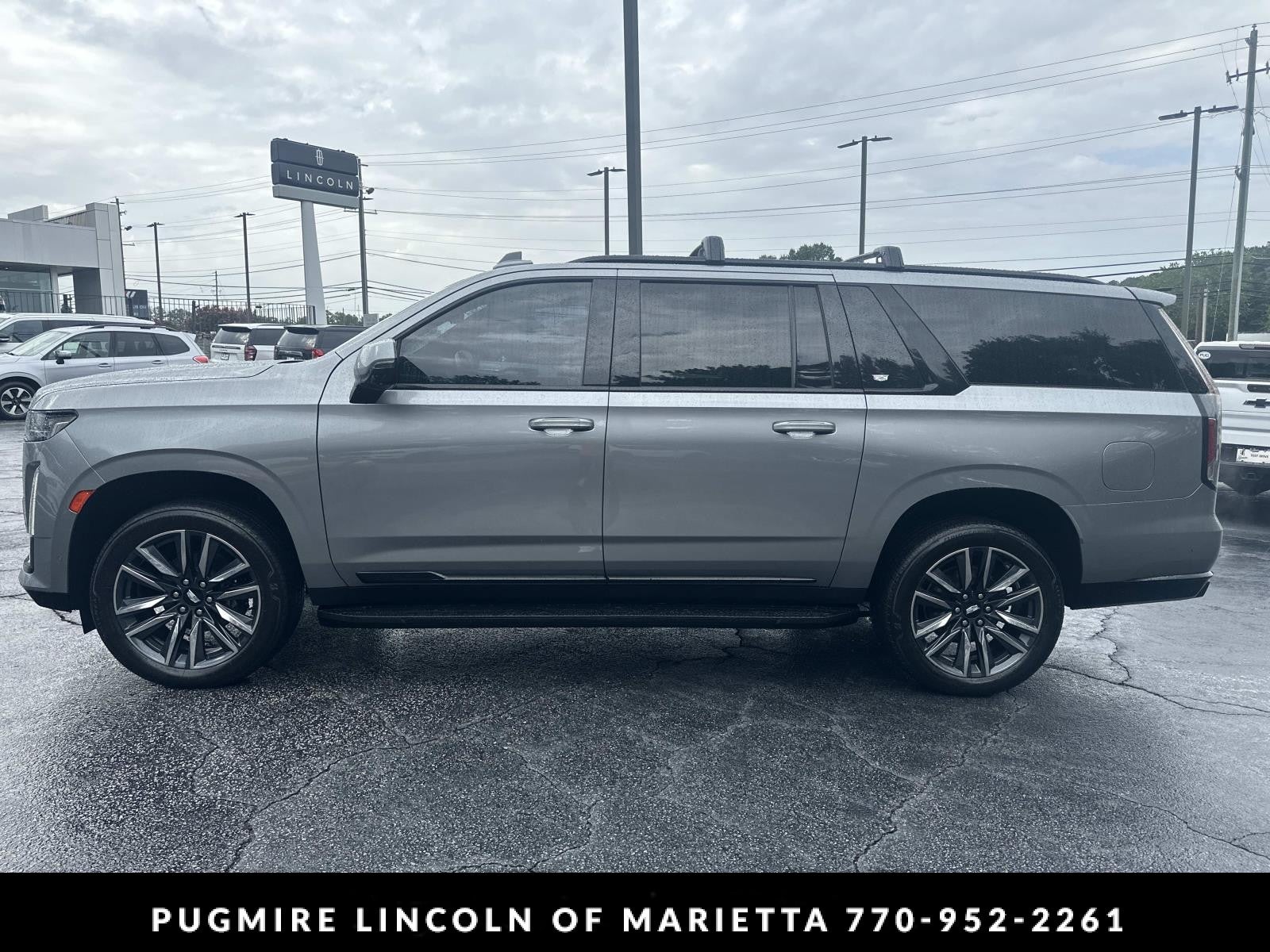 2023 Cadillac Escalade ESV 4WD Sport