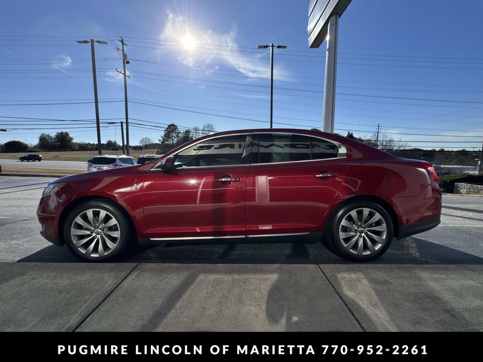 2016 Lincoln MKS Base