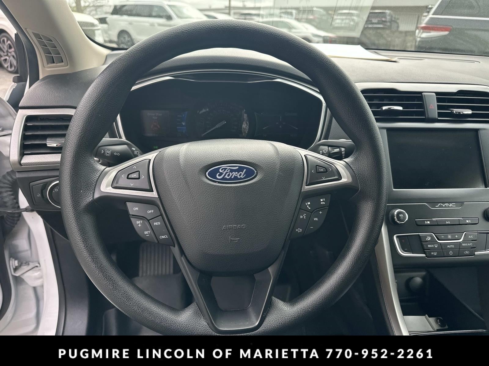 2020 Ford Fusion SE