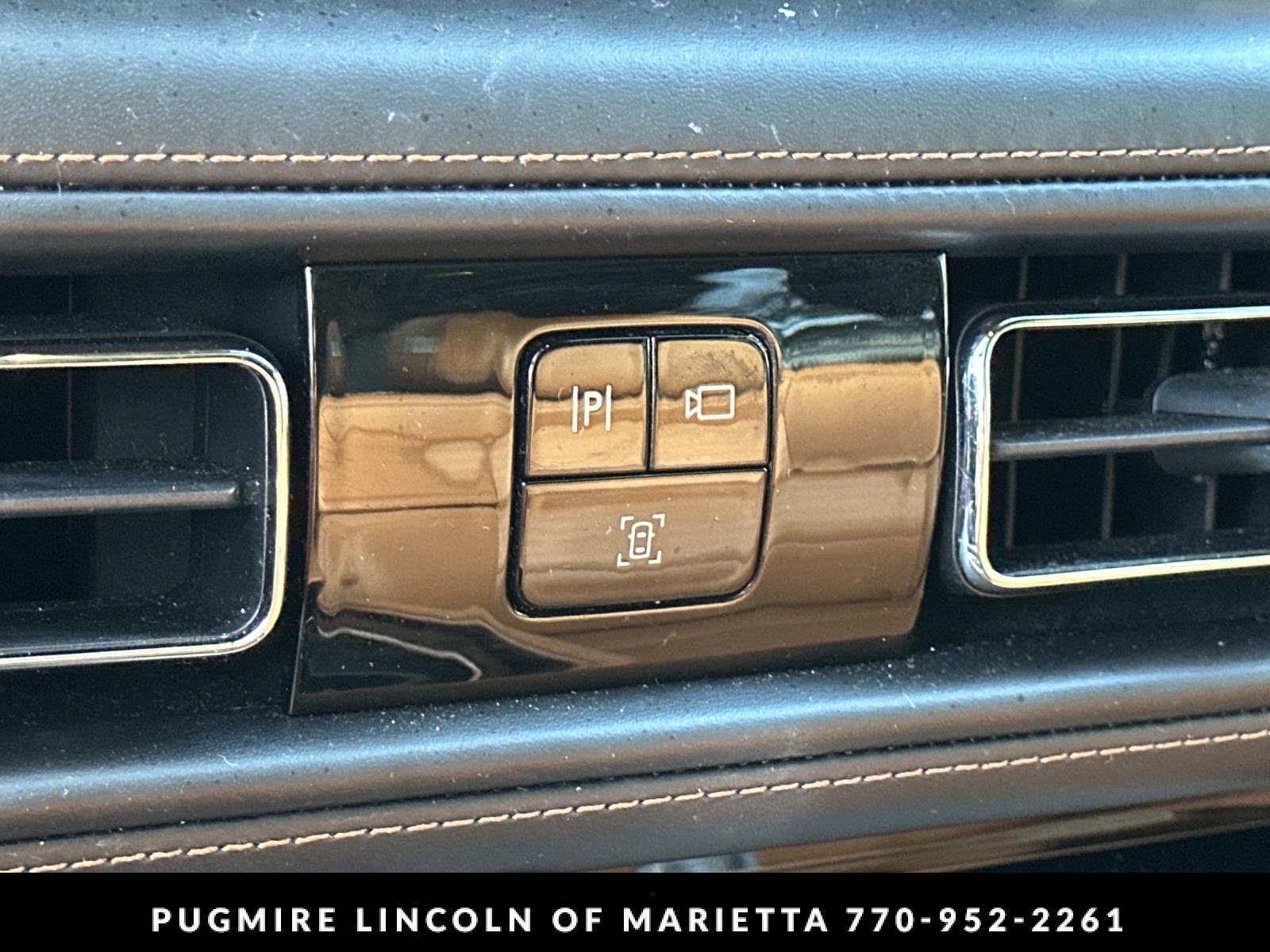 2022 Lincoln Aviator Black Label