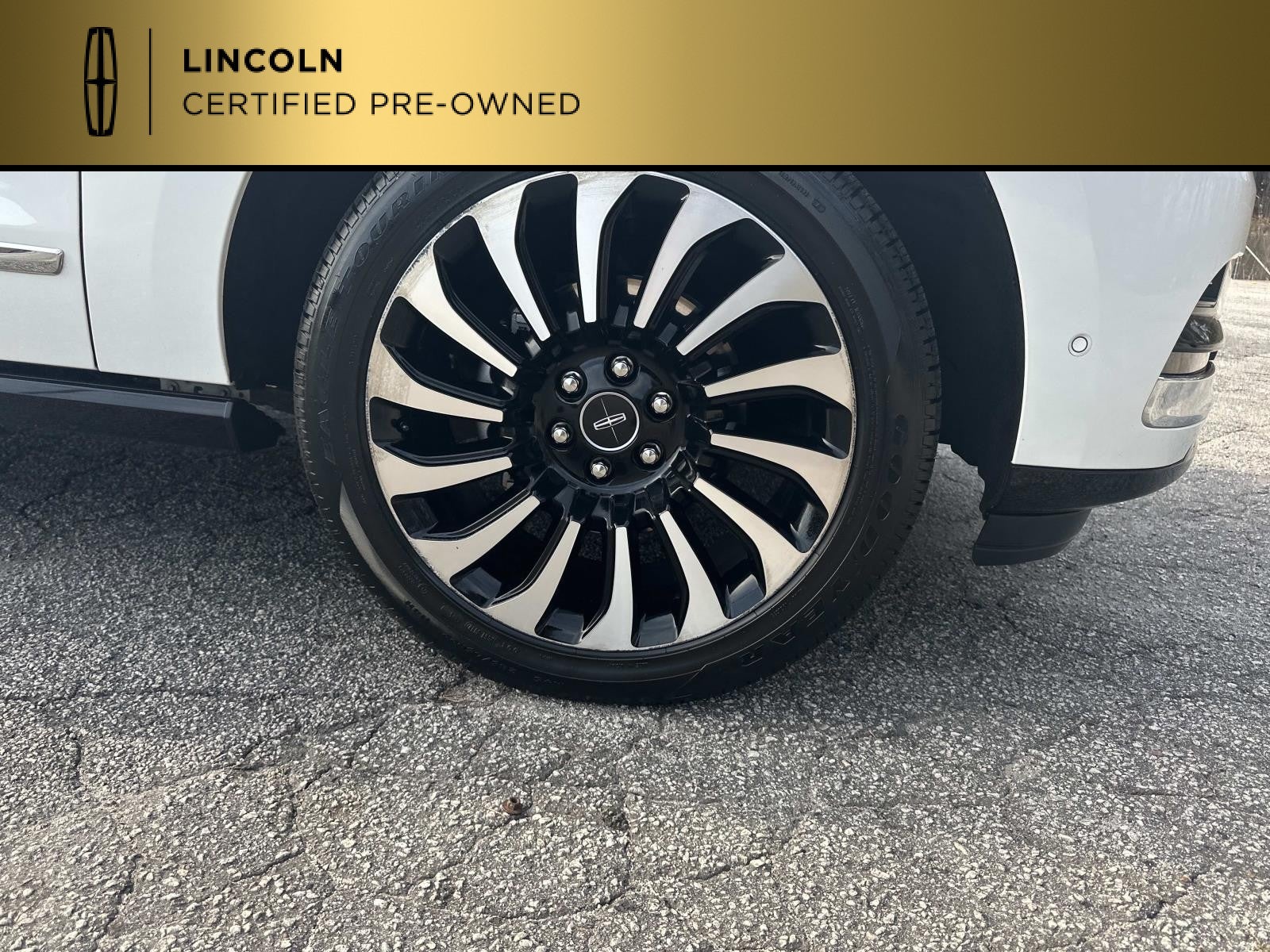 2022 Lincoln Navigator Black Label
