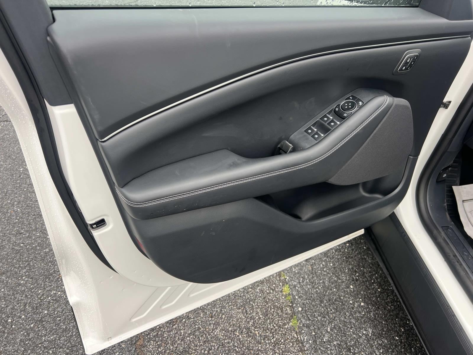 2026 Ford MUSTANG MACH-E SELECT RWD