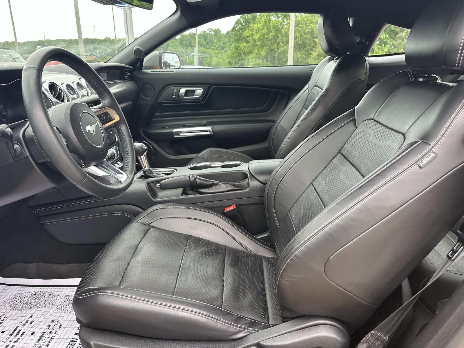 2022 Ford Mustang PREMIUM COUPE