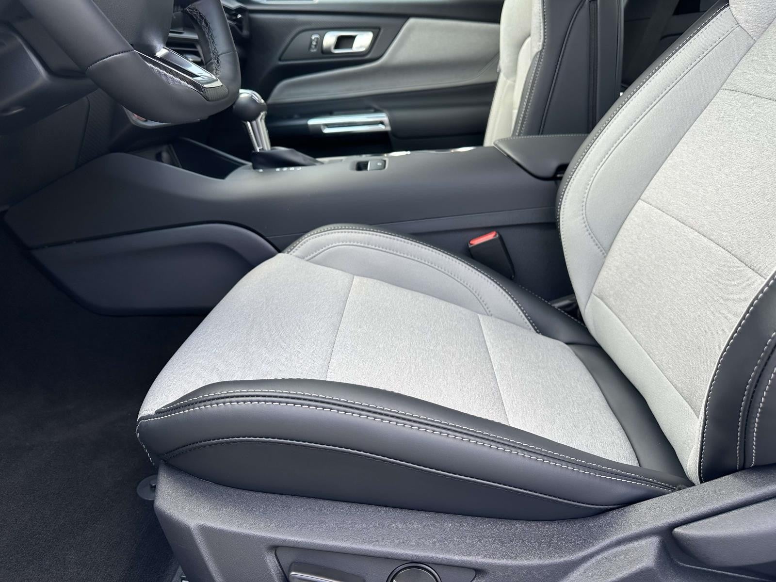 2025 Ford Mustang ECOBOOST FASTBACK