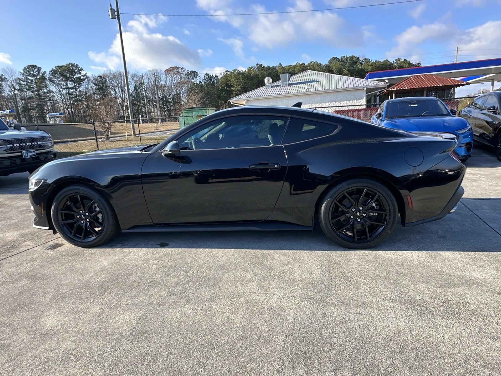 2025 Ford Mustang ECOBOOST FASTBACK