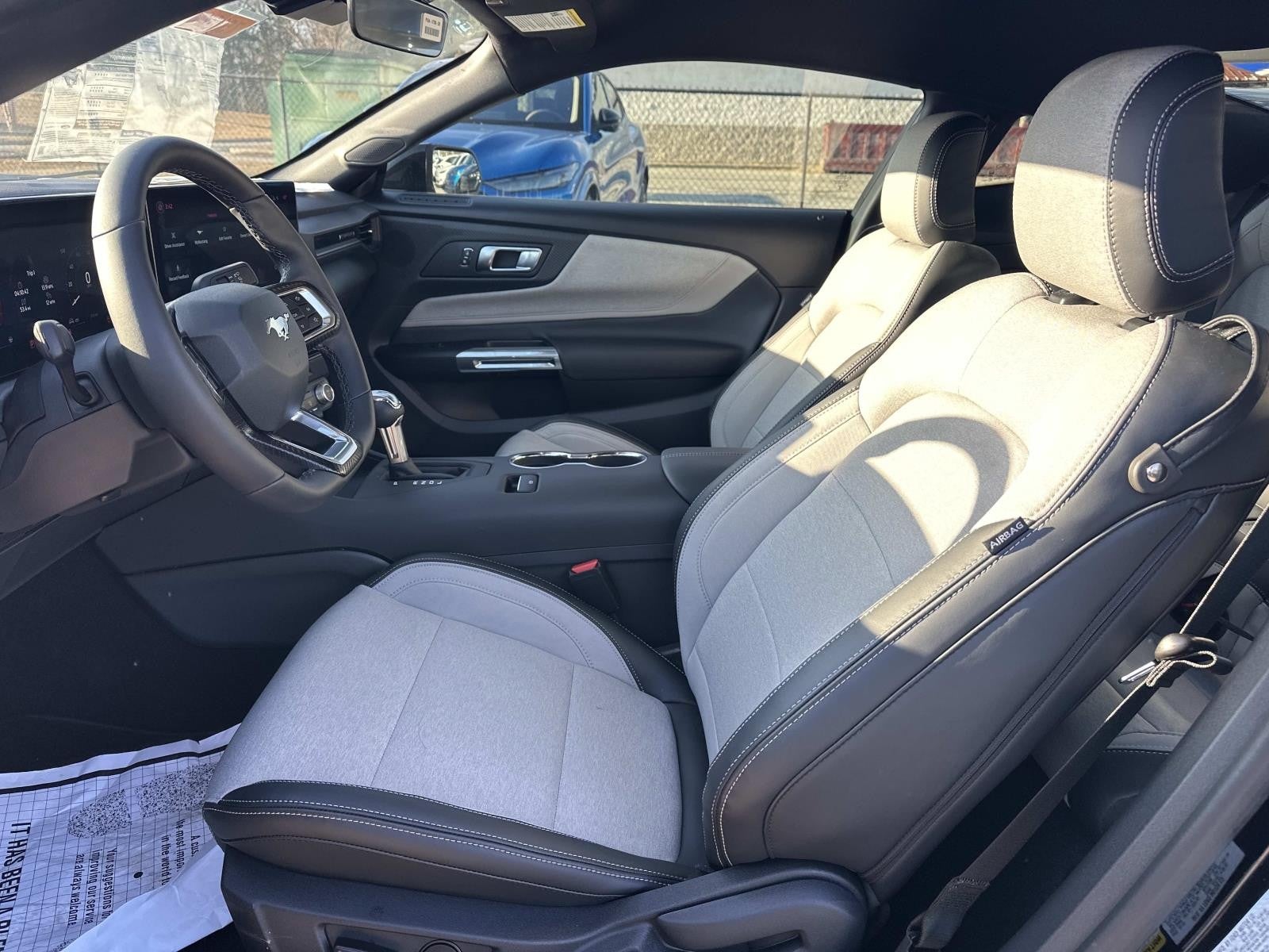 2025 Ford Mustang ECOBOOST FASTBACK