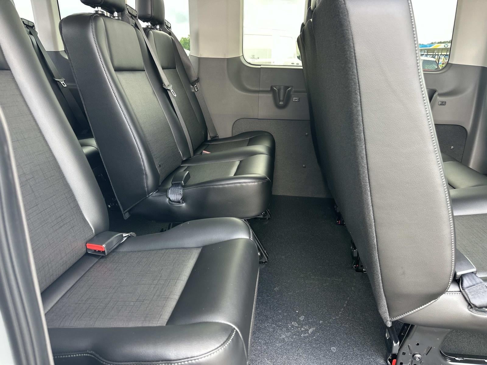 2026 Ford Transit Passenger Wagon T-350 148 MED ROOF XL RW