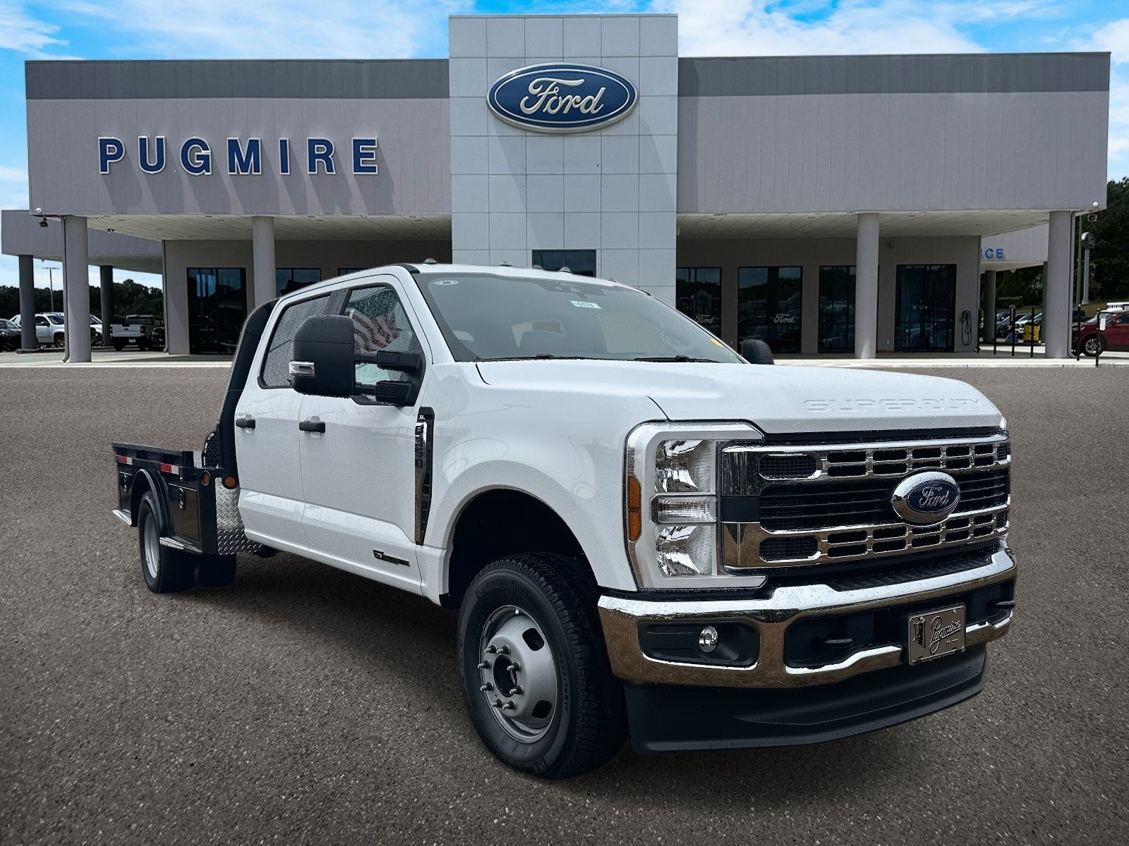 2026 Ford Super Duty F-350 DRW XL 4WD CREW CAB 179 WB 6