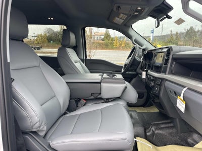 2026 Ford Super Duty F-350 DRW XL 4WD CREW CAB 179 WB 6