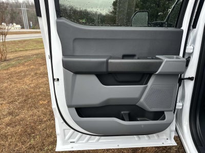 2026 Ford Super Duty F-350 DRW XL 4WD CREW CAB 179 WB 6