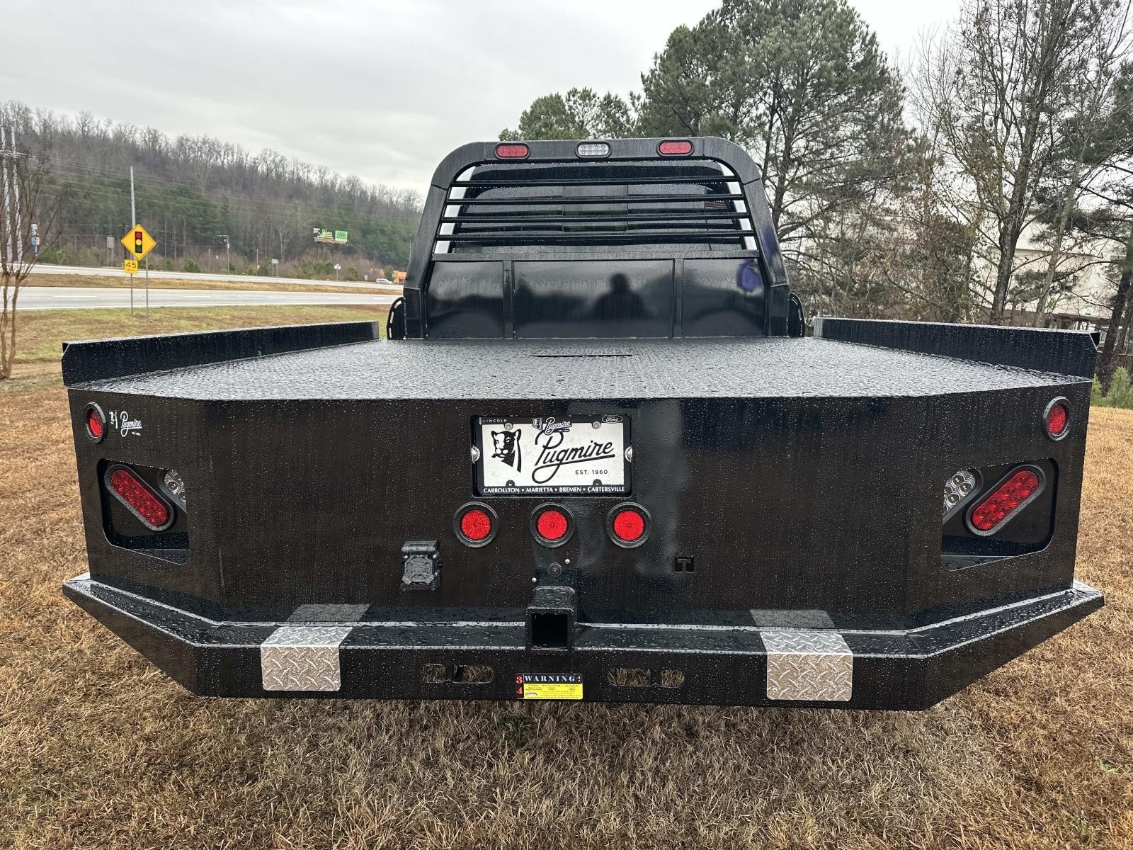 2026 Ford Super Duty F-350 DRW XL 4WD CREW CAB 179 WB 6