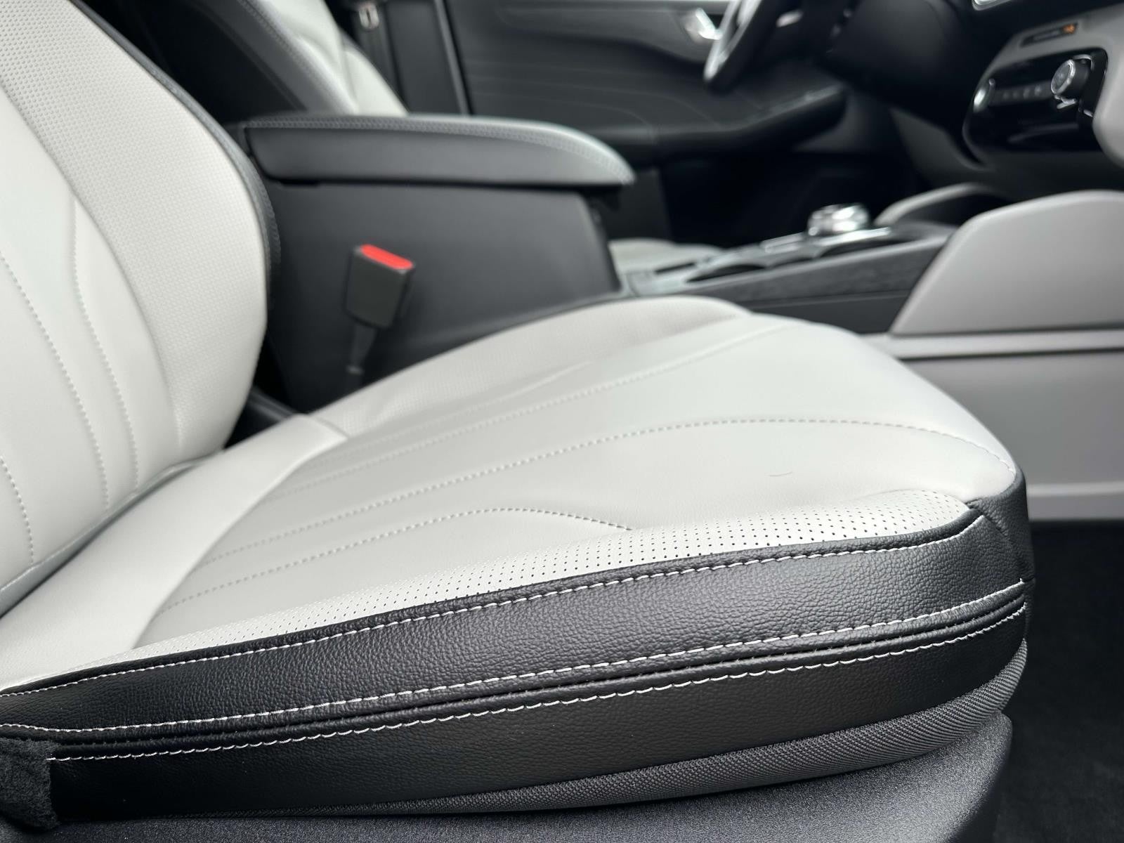 2025 Ford Escape PHEV FWD