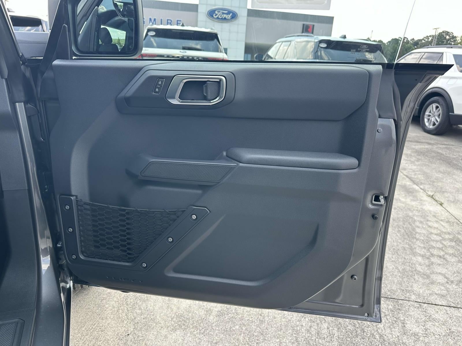 2025 Ford Bronco BASE 4 DOOR 4X4