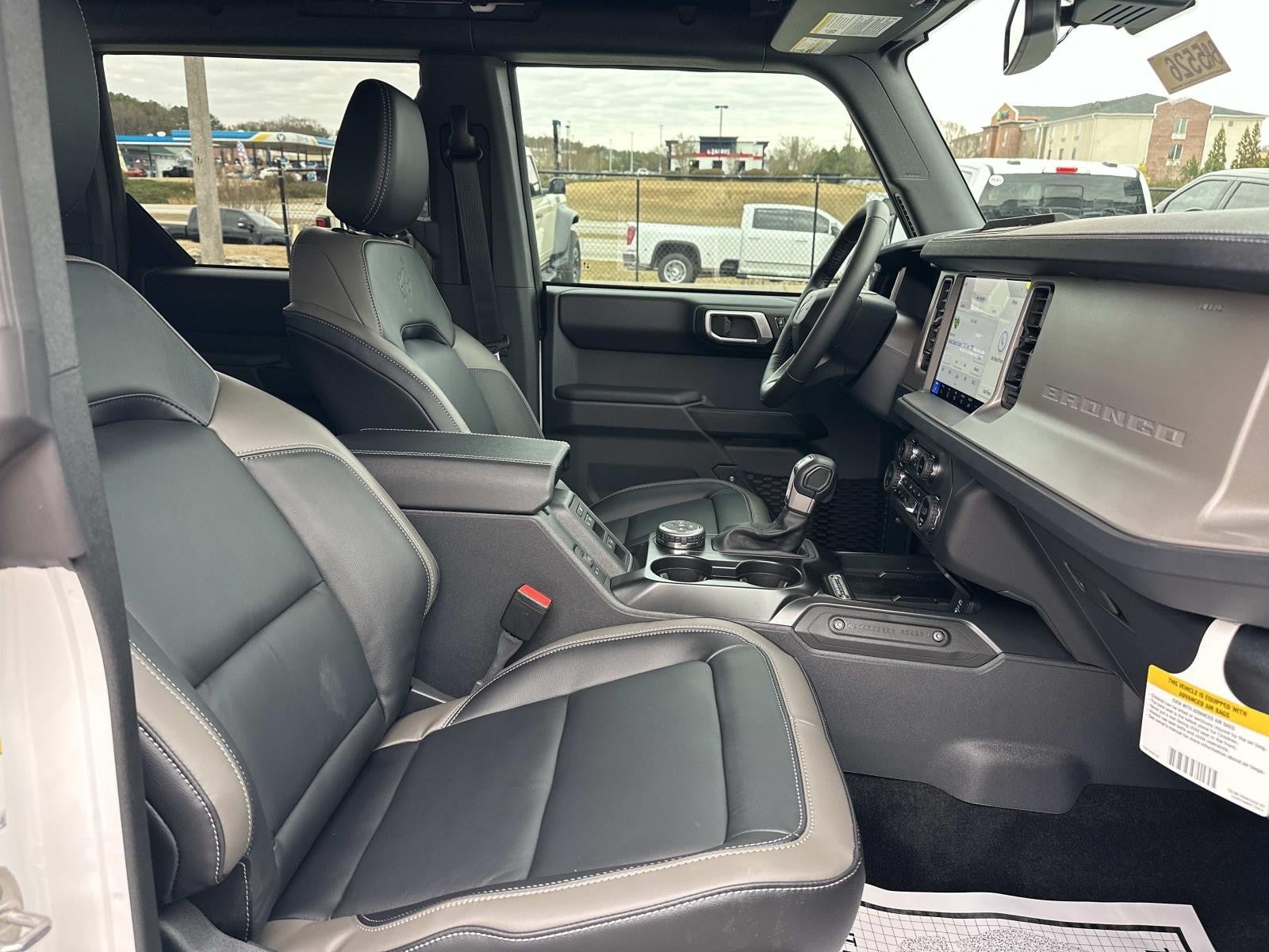 2025 Ford Bronco OUTER BANKS 4 DOOR 4X4