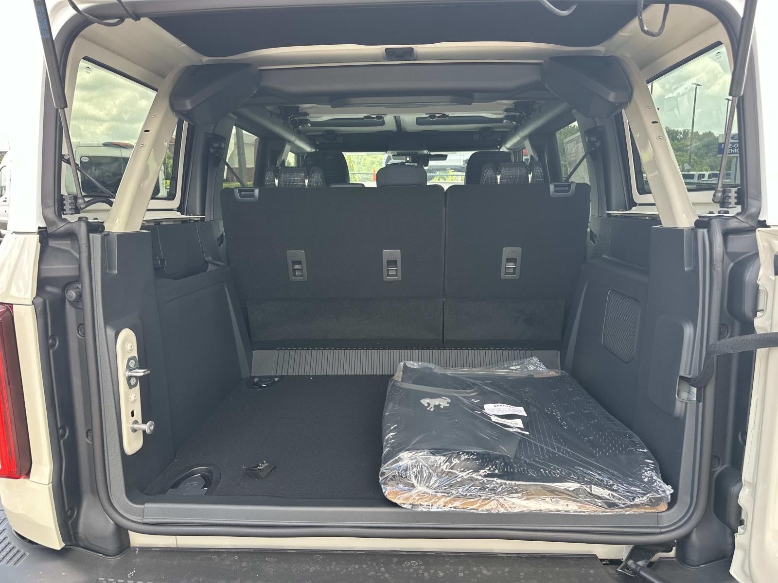 2026 Ford Bronco HERITAGE EDITION 4 DOOR A