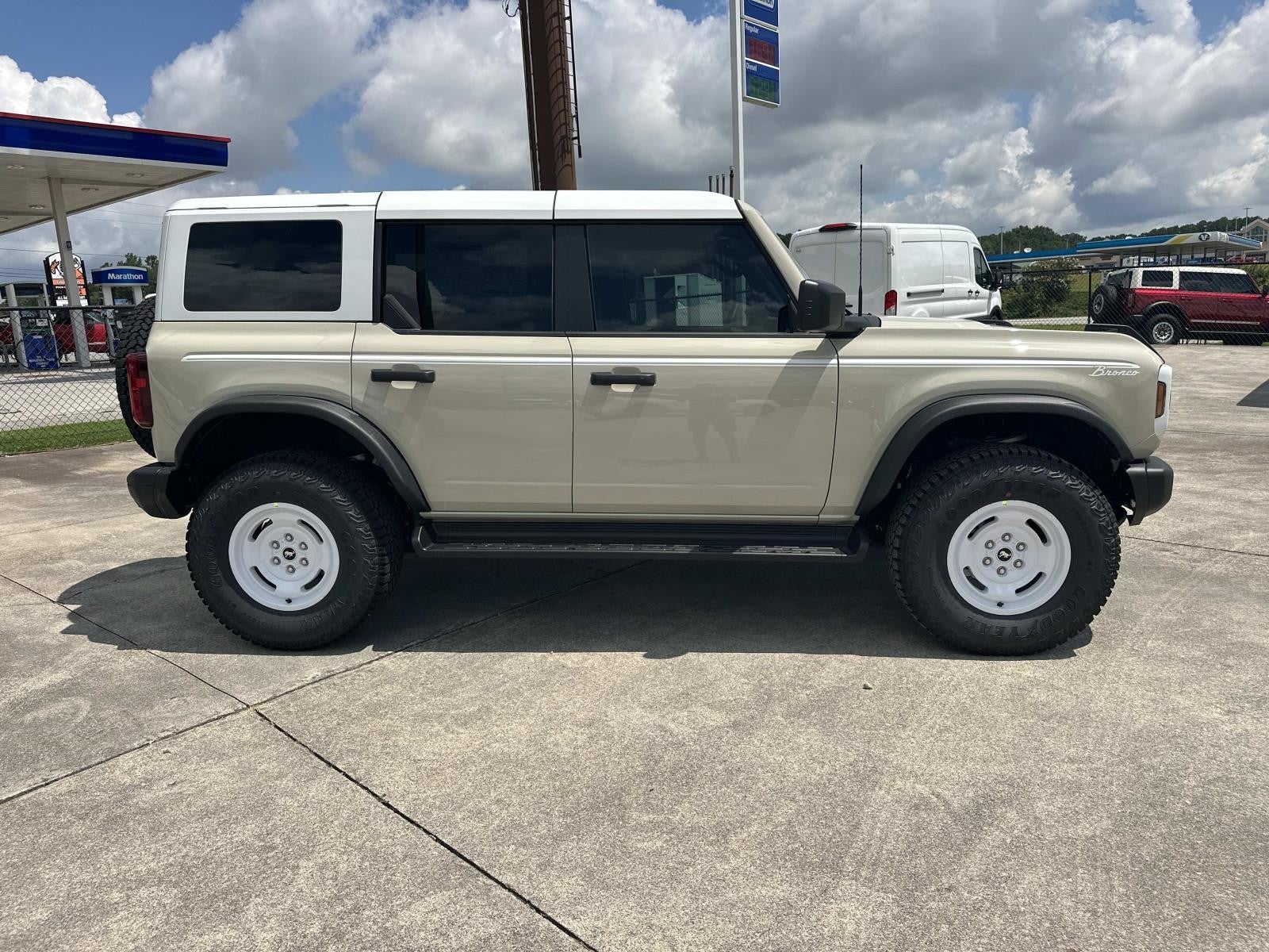 2026 Ford Bronco HERITAGE EDITION 4 DOOR A