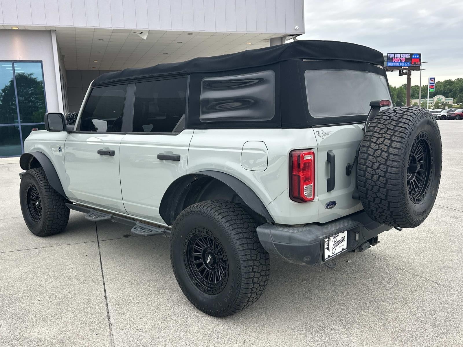 2021 Ford Bronco BLACK DIAMOND 4 DOOR 4X4