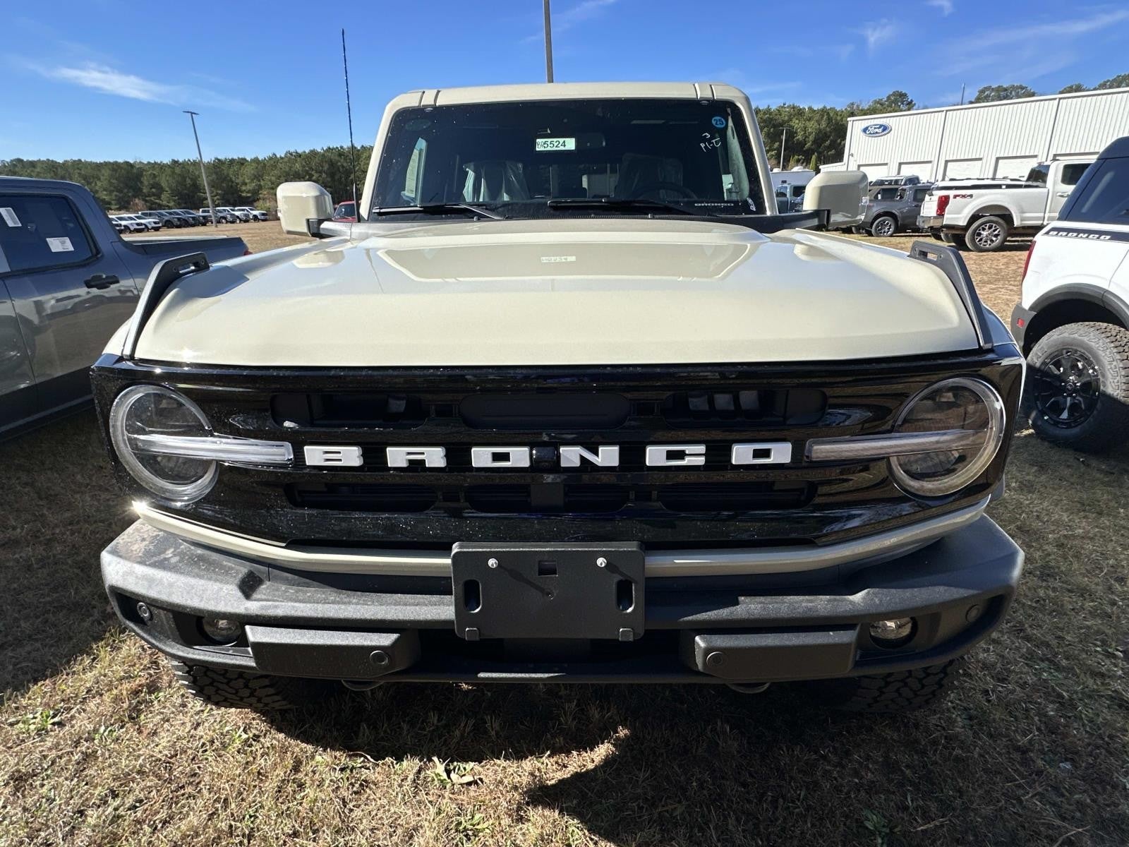 2025 Ford Bronco OUTER BANKS 4 DOOR 4X4