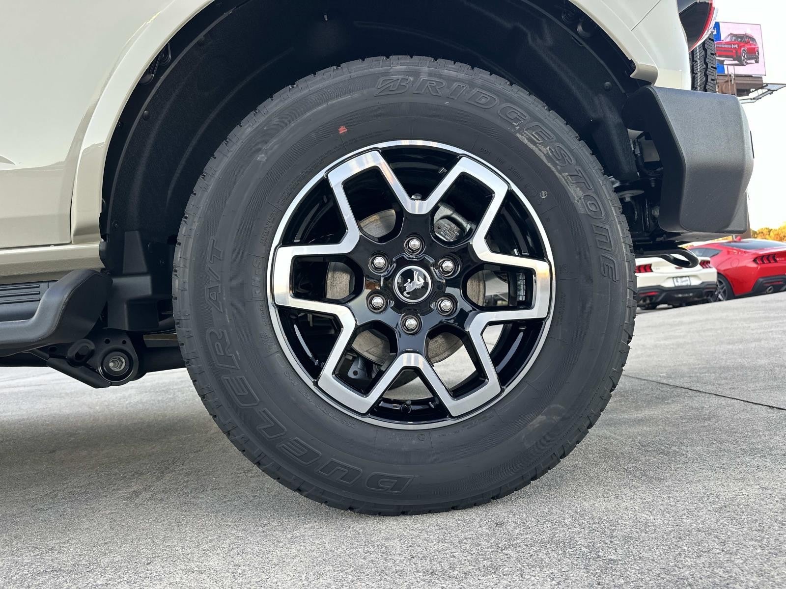 2025 Ford Bronco OUTER BANKS 4 DOOR 4X4