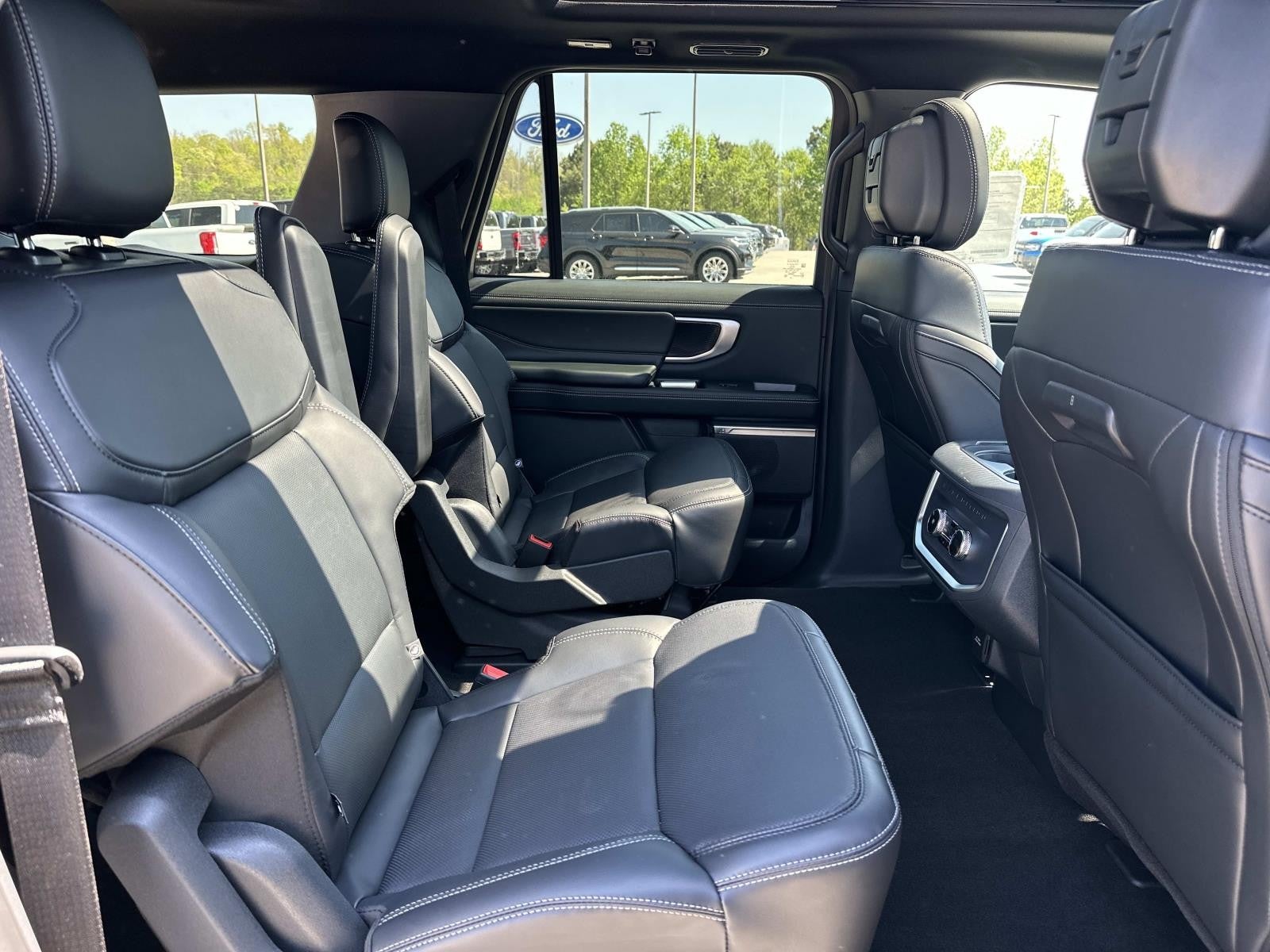 2026 Ford Expedition Max PLATINUM 4X4
