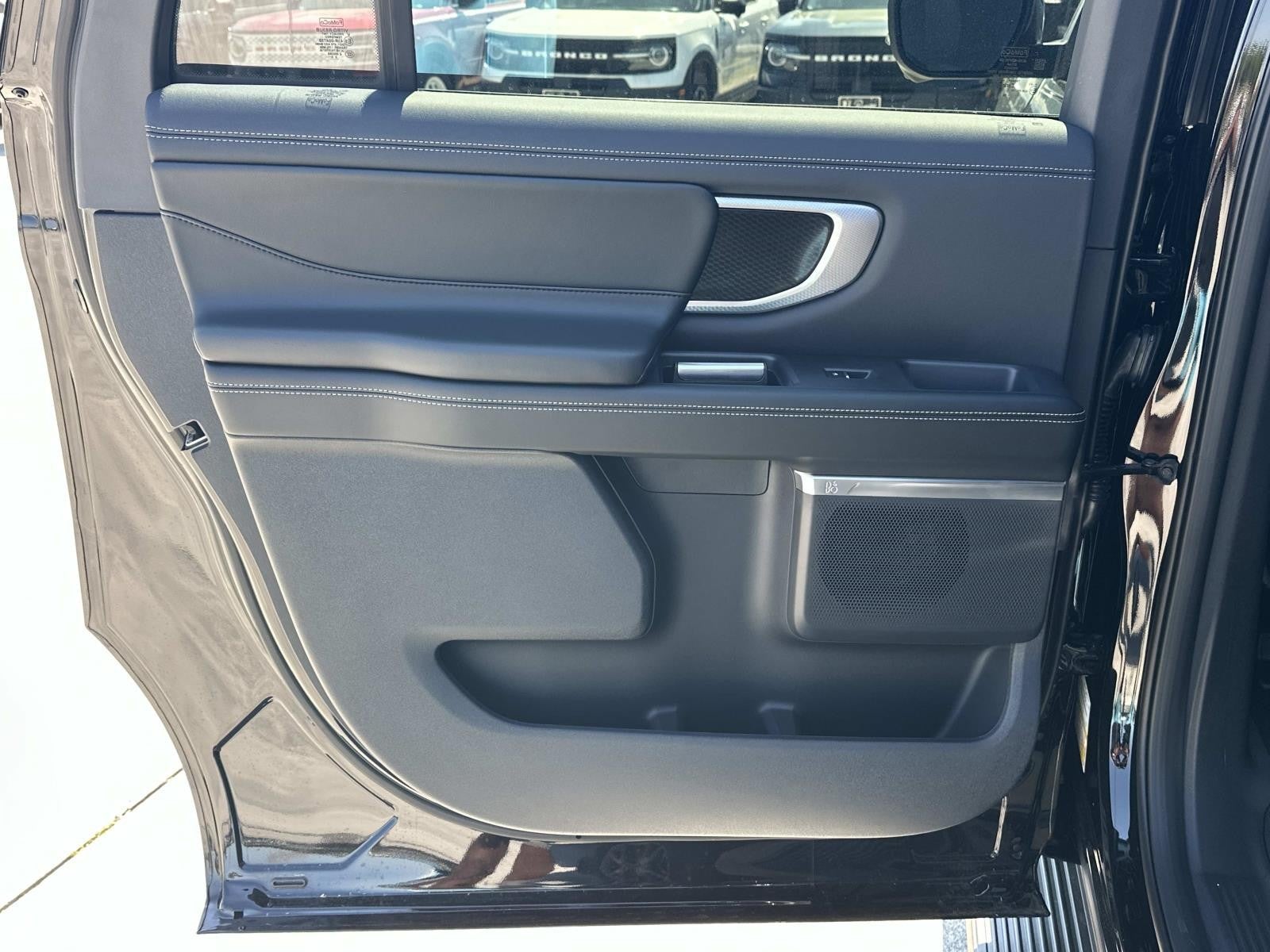 2026 Ford Expedition Max PLATINUM 4X4