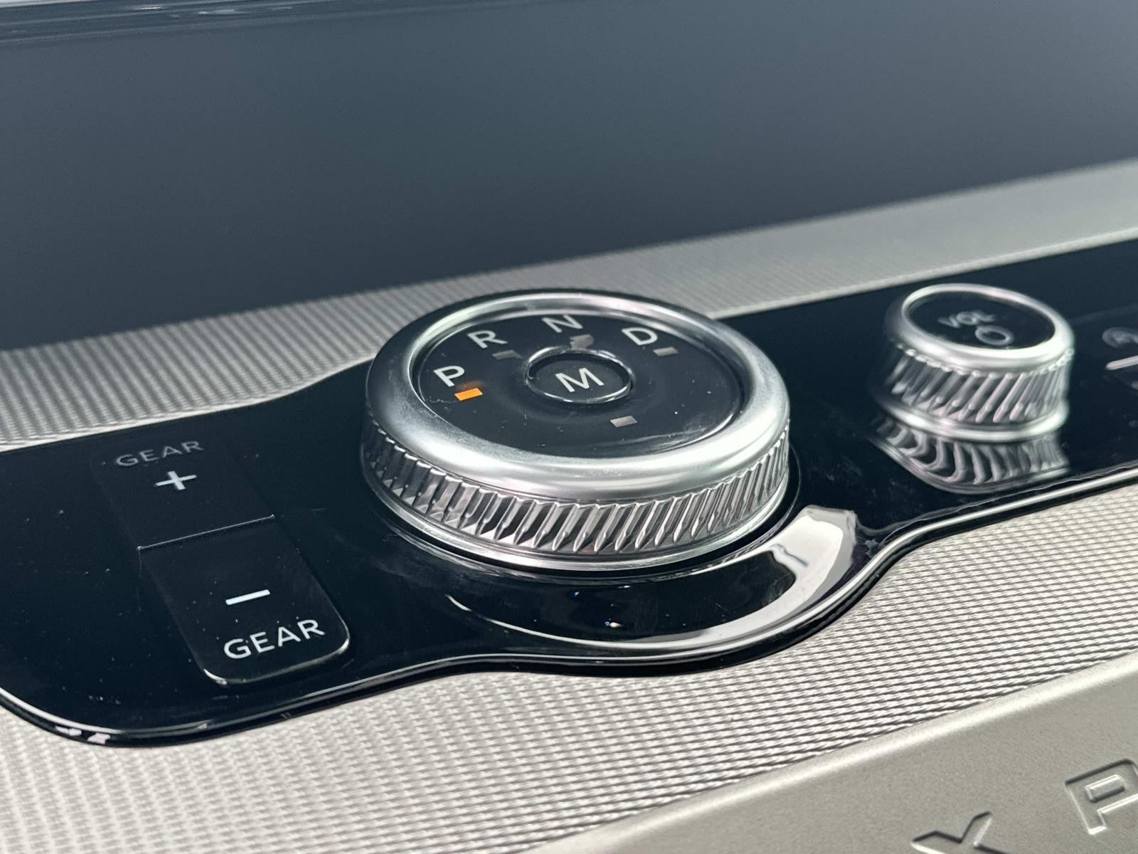 2025 Ford Expedition ACTIVE 4X2