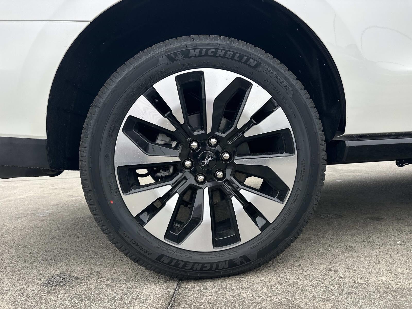 2025 Ford Expedition PLATINUM 4X4