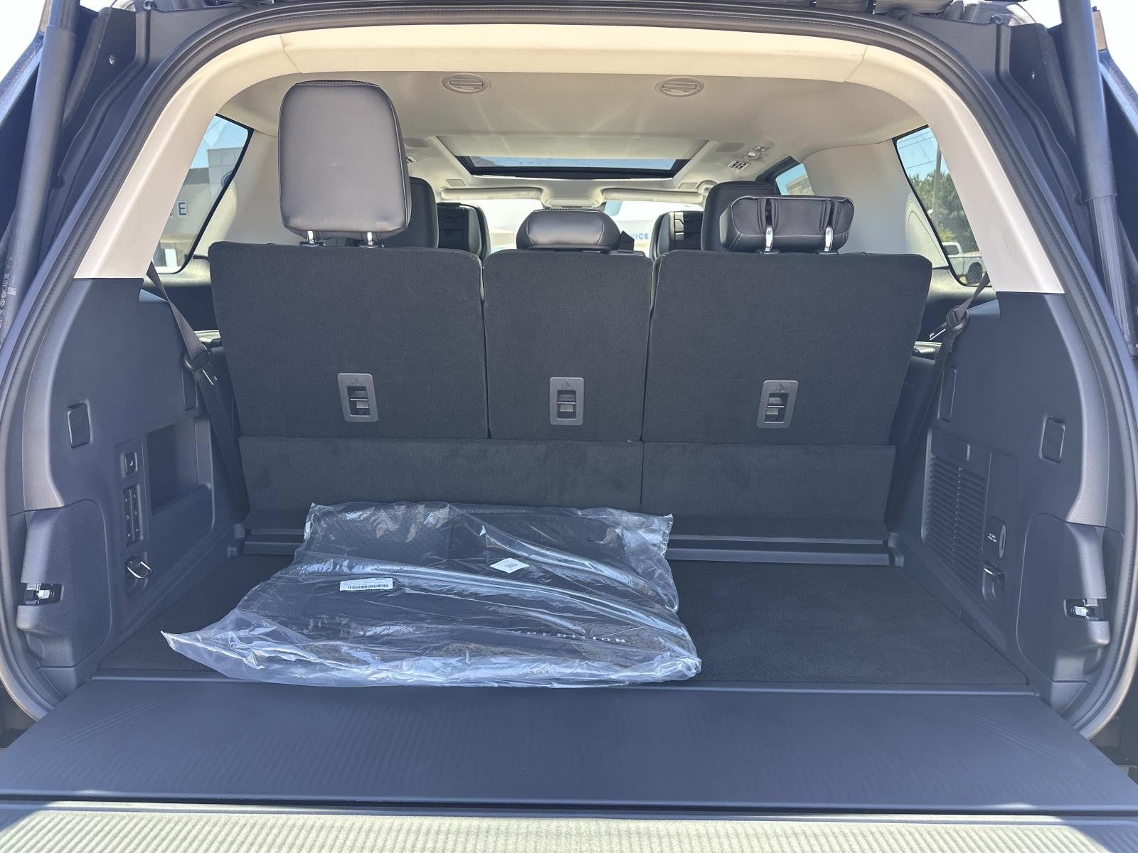 2026 Ford Expedition PLATINUM 4X4