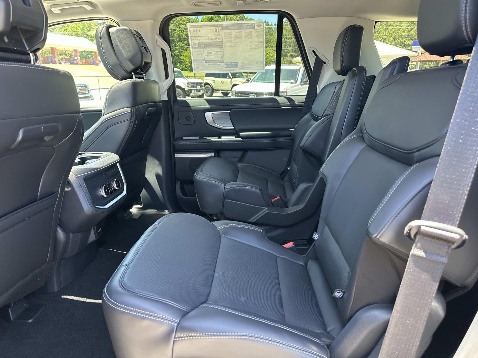 2026 Ford Expedition PLATINUM 4X4