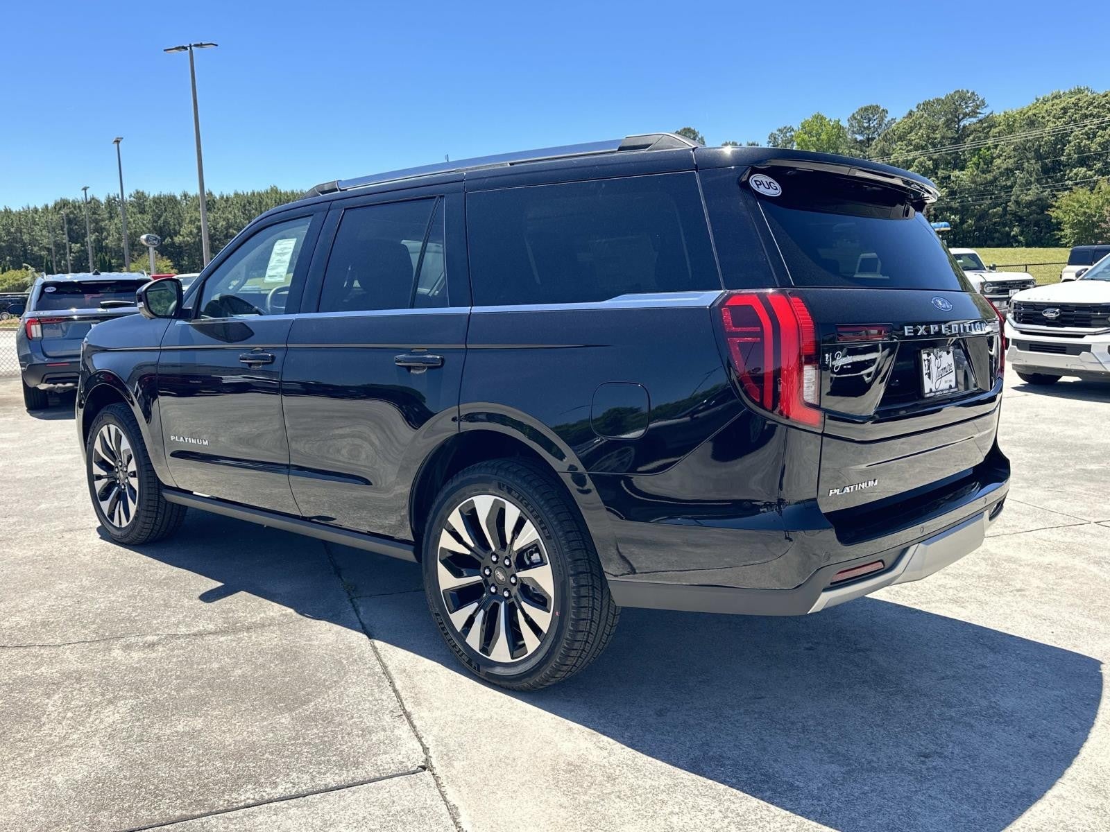 2026 Ford Expedition PLATINUM 4X4