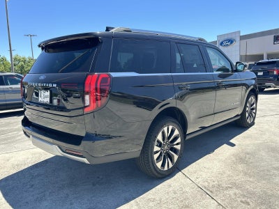 2026 Ford Expedition PLATINUM 4X4