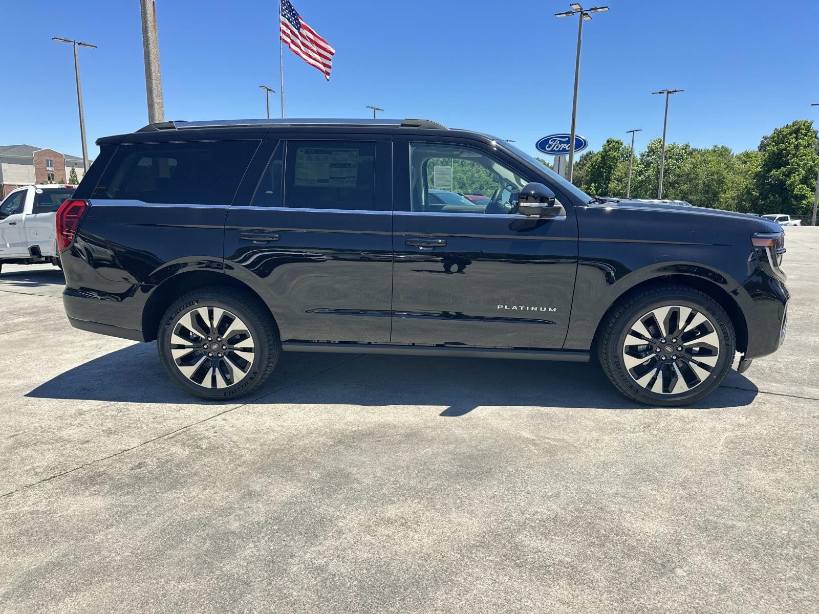 2026 Ford Expedition PLATINUM 4X4