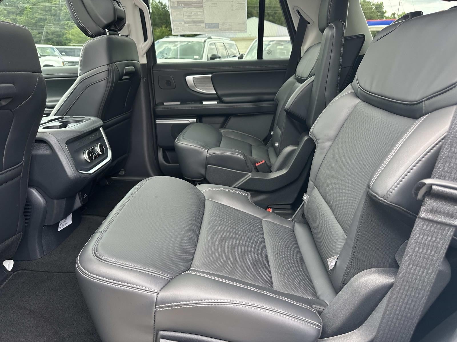 2026 Ford Expedition PLATINUM 4X4