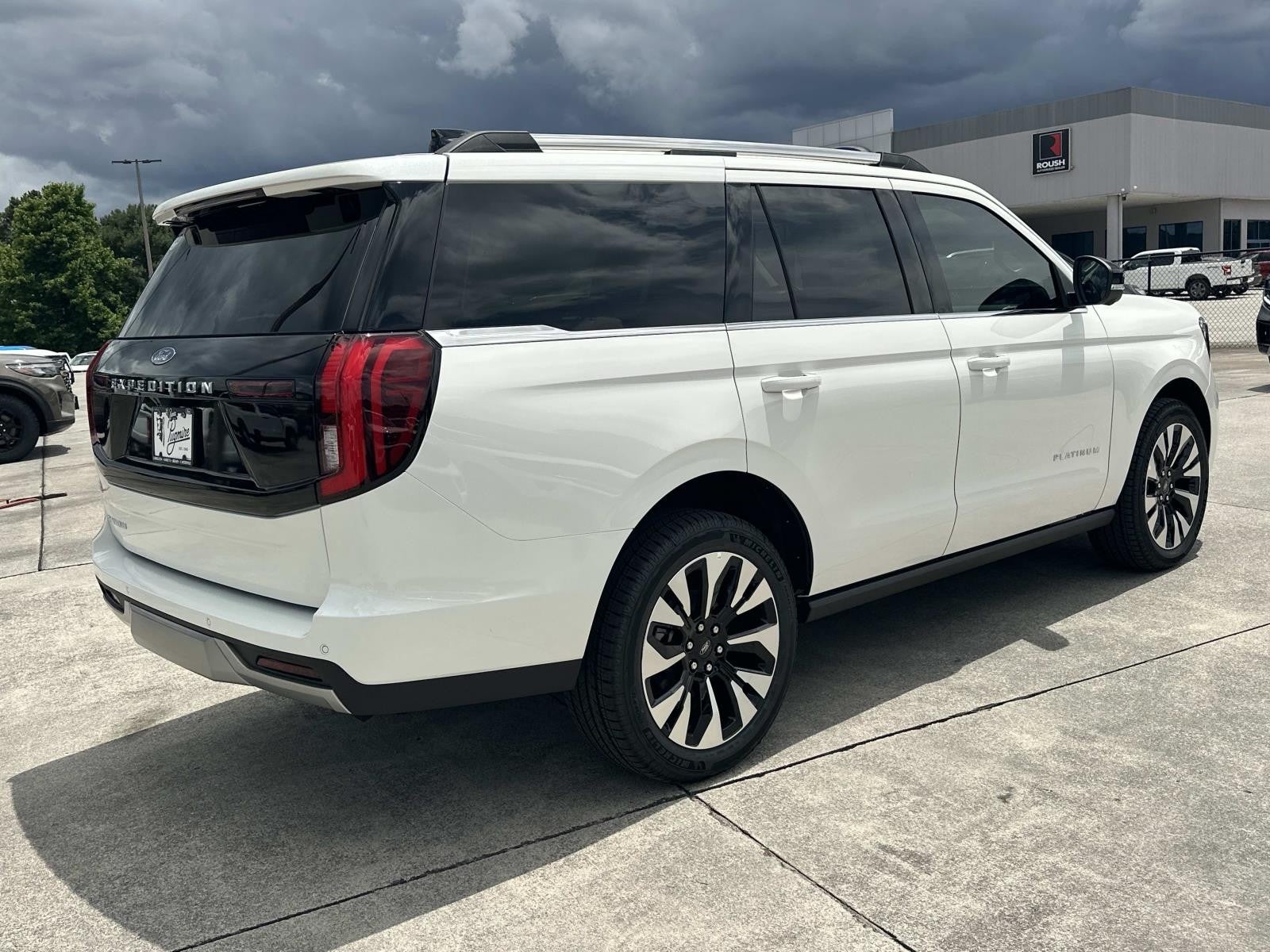 2026 Ford Expedition PLATINUM 4X4